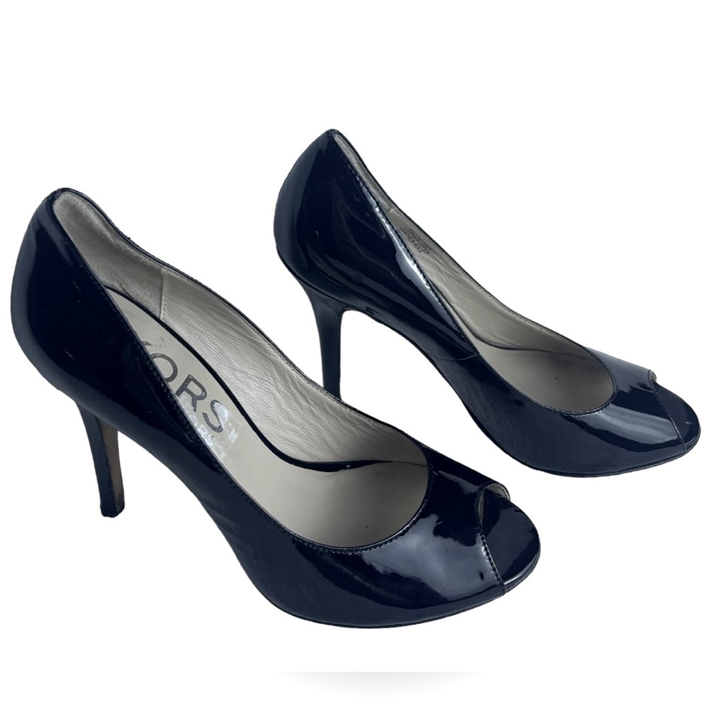 🌻Michael Kors Patent Leather Peep Toe Heels